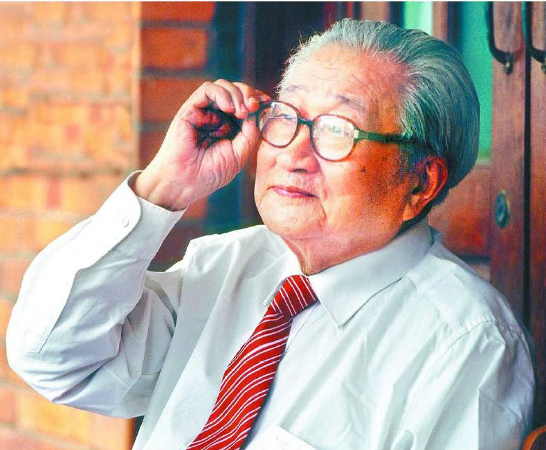 夏书章